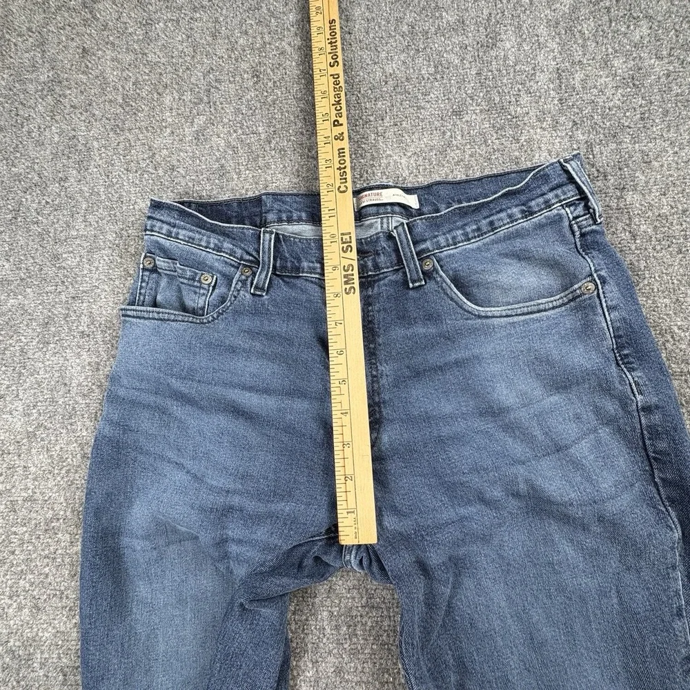 Signature Levi Strauss Athletic Jeans Men's 32x30 Blue Waterless Distressed Work